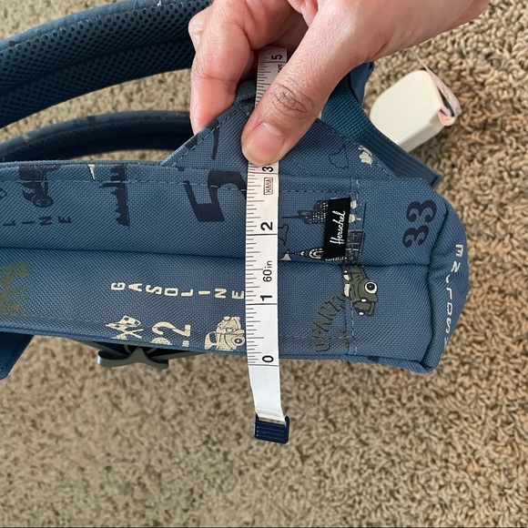 Hershel Kids Survey Mini backpack - Picture 2 of 9